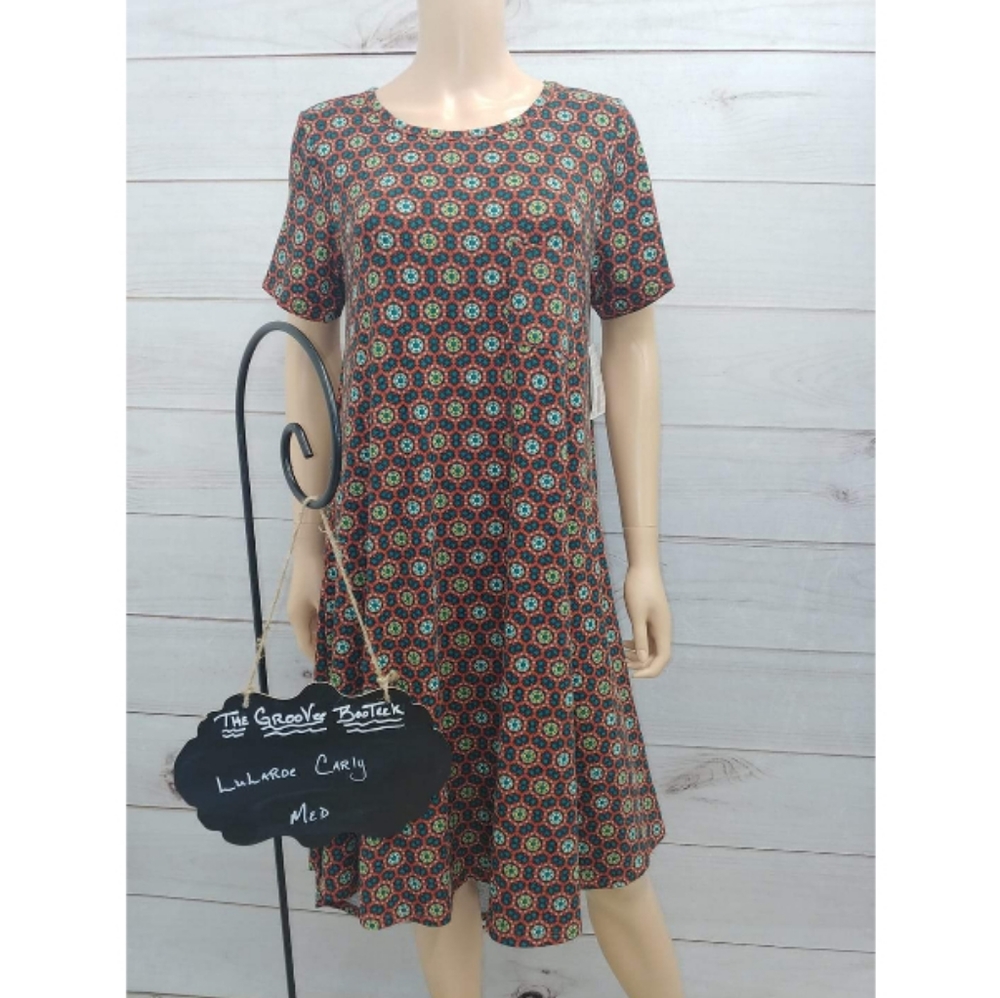 Medium Carly Lularoe NWT